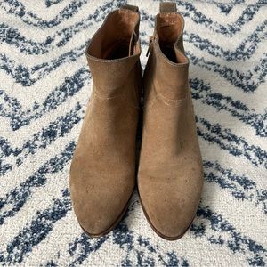 Sole Society Tan Booties Size 9